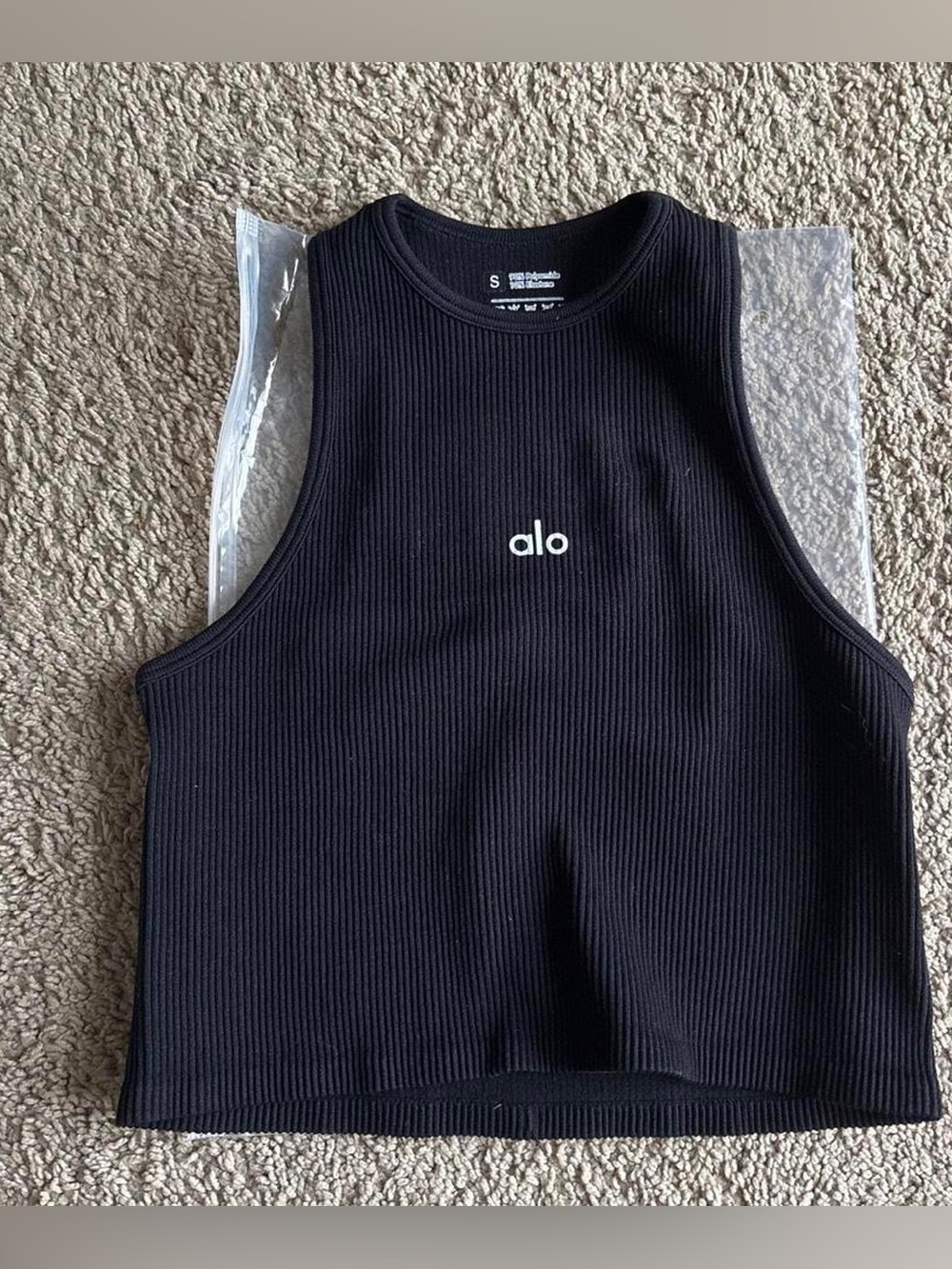ALO Yoga Women’s Black Ribbed Cropped High-Neck Tank Top